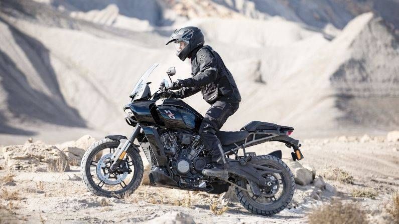 जोरदार पावसात, डोंगरदऱ्यात भटकंतीसाठी Harley Davidson ची दमदार बाईक लाँच, जाणून घ्या फीचर्स