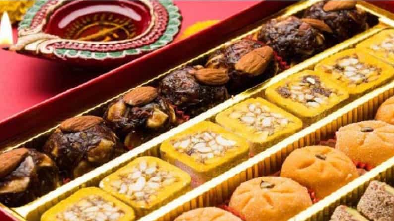 कमी कार्ब रक्तातील साखरेची पातळी वाढण्यास प्रतिबंधित करते. आहारात शक्यतो गोड पदार्थ खाणे टाळा.