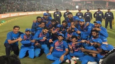 मॅचदरम्यान टाके पडले, केळी खाऊन 6 विकेट्स घेतल्या, 5 वर्षे संघाबाहेर राहिला, मग धोनीने वर्ल्ड कपसाठी निरोप धाडला