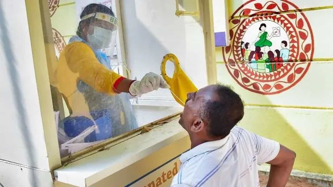 देशातील कोरोना काळातील सर्वात वाईट महिना; एप्रिलमध्ये 66 लाख नव्या रुग्णांची भर