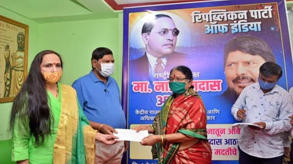 लोककलावंतांना प्रत्येकी 10 हजारांची मदत द्या, रामदास आठवले यांची ठाकरे सरकारकडे मागणी