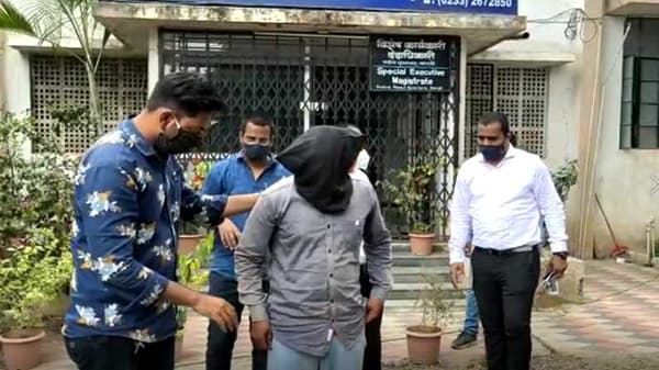विना टेस्ट कोरोना रिपोर्ट, सांगली पोलिसांनी रुग्णालयाच्या कर्मचाऱ्याला ठोकल्या बेड्या