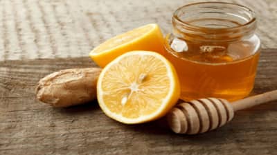 दररोज सकाळी आलं, मध आणि लिंबाचे पाणी प्या, रोगप्रतिकारक शक्ती वाढवा
