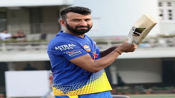 चेतेश्वर पुजारा एकेकाळी आईसमोर रडायचा, म्हणायचा एवढ्या दबावात मला क्रिकेट खेळणं जमणार नाही!, पण....