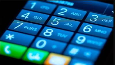 तुम्ही फोन नंबर बदललाय? जुन्या नंबरवरील तुमची पर्सनल माहिती होऊ शकते लीक, सावध कसे राहाल?