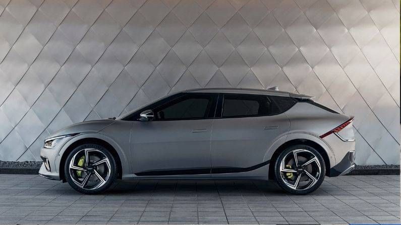 Kia च्या इलेक्ट्रिक कारचा जलवा, लाँचिंगपूर्वीच 7000 गाड्यांची विक्री