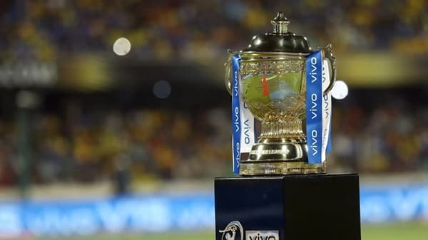 कोरोनाच्या वाढत्या प्रादुर्भावामुळे आयपीएलचा 14 वा मोसम स्थगित करण्यात आला. बायो बबलमध्ये असतानाही खेळाडूंना कोरोनाने गाठलं. त्यामुळे बीसीसीआयने 4 मे ला स्पर्धा स्थगित करण्याचा निर्णय घेतला. या कोरोनामुळे अनेक क्रीडा स्पर्धा या अनिश्चित काळासाठी रद्द कराव्या लागू शकतात. विशेष म्हणजे भारतात होणाऱ्या स्पर्धांवर याचा गंभीर परिणाम होऊ शकतो.