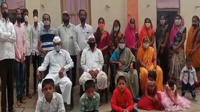 Positive Story | पुण्यात एकाच कुटुंबातील 21 जणांनी कोरोनाला परतवलं, बाळापासून आजीपर्यंत सर्व ठणठणीत