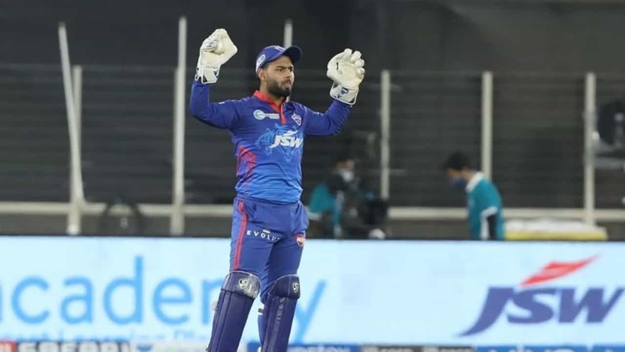 श्रेयस अय्यर संघात परतला, ऋषभ पंतचं कर्णधारपद धोक्यात ? IPLमध्ये दिल्ली कॅपिटल्सची कमान कोणाच्या हातात ?