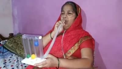 रात्री अचानक तब्येत बिघडली, कर्जाचा डोंगर उभा करुन आईला मृत्यूच्या दारातून वाचवलं, डोळ्यांमधून पाणी आणणारी कहाणी