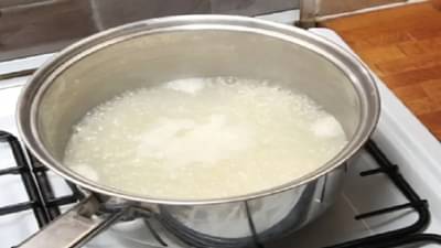 Hair care : मुलायम आणि सुंदर केसांसाठी तांदळाचे पाणी फायदेशीर, जाणून घ्या याबद्दल अधिक !