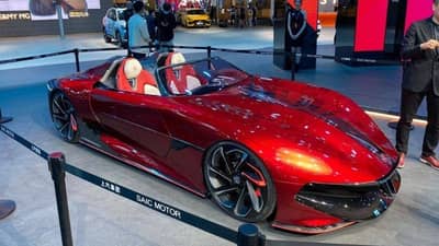 सिंगल चार्जवर तब्बल 800 किमी धावणार, 3 सेकंदात 100 किमी वेग, MG ची इलेक्ट्रिक कार बाजारात