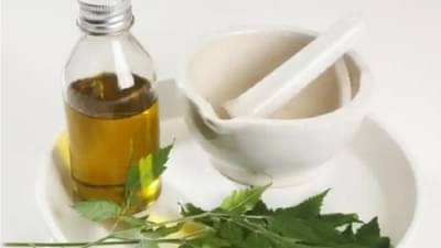 त्वचा आणि केसांसाठी हे 3 आयुर्वेदिक उपाय फायदेशीर, वाचा याबद्दल अधिक !