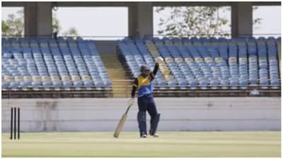 ट्यूशनच्या रस्त्यामध्ये क्रिकेटवर प्रेम, आठवीचं निकालपत्र कायमचं दुश्मन, 23 वर्षीय इंद्राणीचा आता फक्त धमाका सुरु...!