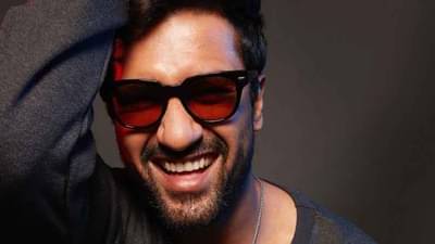 Happy Birthday Vicky Kaushal | मुंबईच्या छोट्याशा चाळीत जन्म, अभिनेताच नव्हे तर इंजिनिअरदेखील आहे विक्की कौशल!