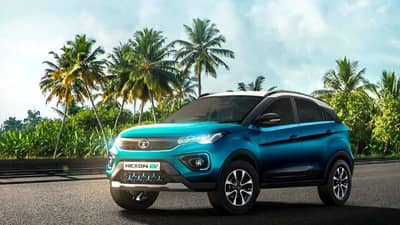 एप्रिलमध्ये रेकॉर्डब्रेक विक्री, Tata कडून या कारच्या किंमतीत वाढ, ग्राहकांना झटका