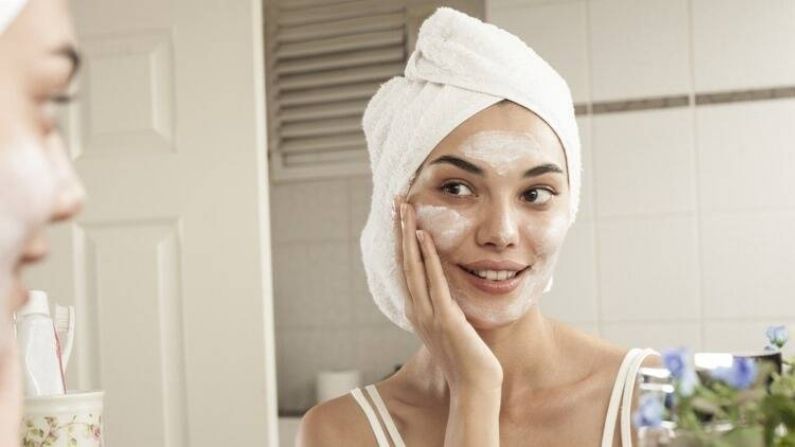 Skin care : त्वचा झटपट चमकदार आणि ग्लोईंग करण्यासाठी 'हे' फेसपॅक नक्की ट्राय करा