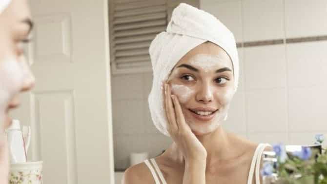 Skin Care : हा फेसपॅक एकदा नक्की ट्राय करा, होतील अनेक फायदे !
