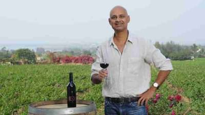 लाखभर पगाराची नोकरी सोडून द्राक्षाच्या शेतीत रमला; वाचा, देशातील सर्वात मोठ्या वाईन कंपनीच्या मालकाची यशोगाथा!