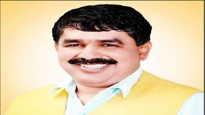 पुण्यात निवृत्त पोलिसाच्या शेतातून रोज सहा टँकर पाणीचोरी, राष्ट्रवादीने हाकललेला माजी पदाधिकारी निघाला आरोपी