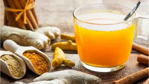 कोरोना काळात चहा सोडा, हे पाच ड्रिंक्स घ्या आणि वाढवा रोगप्रतिकारक शक्ती !
