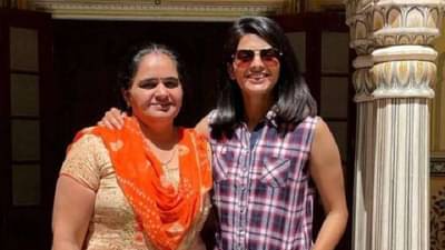 वेदानंतर आणखी एका महिला क्रिकेटरवर दु:खाचा डोंगर, कोरोनामुळे आईचं निधन