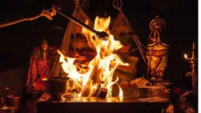 हवन केल्याने वास्तु आणि ग्रह दोषातून मुक्तता मिळेल, जाणून घ्या याचं धार्मिक आणि वैज्ञानिक महत्व