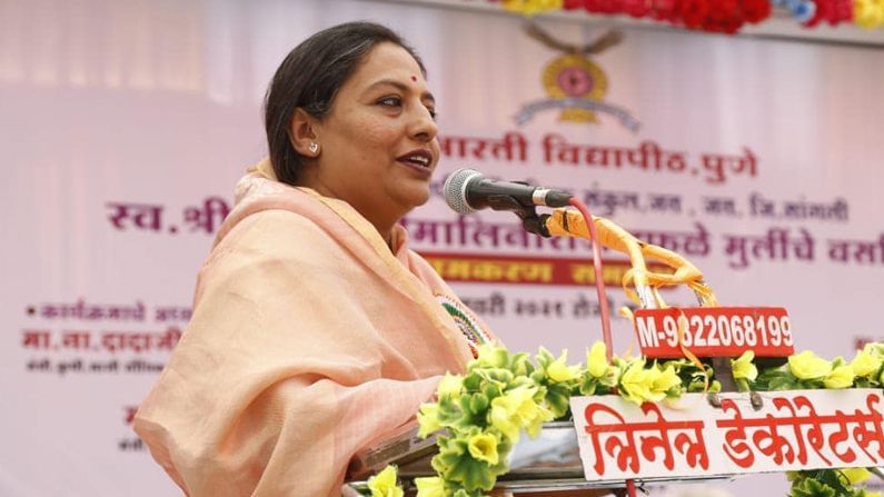 आजीचा राजकीय वारसा, सख्ख्या बहिणीविरोधात निवडणूक लढल्या; वाचा, यशोमती ठाकूर यांचा राजकीय संघर्ष आजीचा राजकीय वारसा, सख्ख्या बहिणीविरोधात निवडणूक लढल्या; वाचा, यशोमती ठाकूर यांचा राजकीय संघर्ष