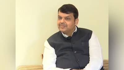 राजकारणापलीकडचे देवेंद्र फडणवीस, वडिलांचा कॅन्सरने मृत्यू, कॅन्सरग्रस्तांसाठी नागपुरात उभारलं मोठं रुग्णालय