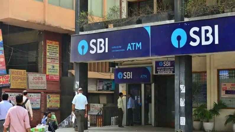 SBI च्या खातेदारांसाठी KYC आवश्यक; बँकेत जाऊ शकत नसाल तर घरून करा हे काम