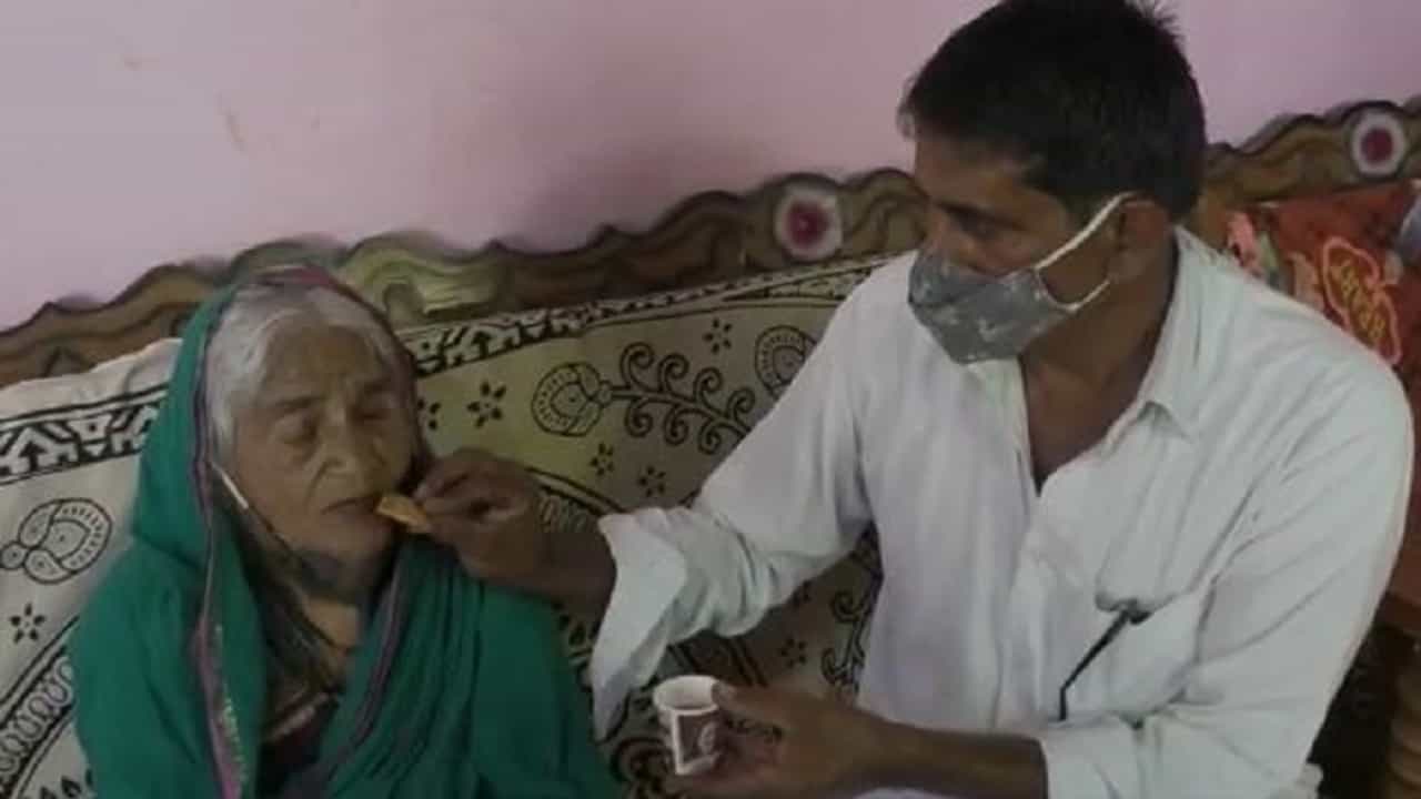 मला रं गड्या भीती कशाची! 101 वर्षांच्या आजीबाईंची कोरोनावर मात