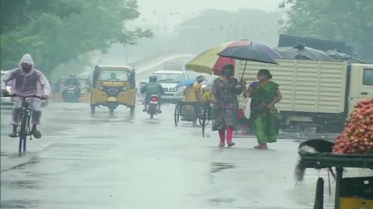 गेल्या महिन्यापासून दक्षिण भारतात आणि गेल्या दोन दिवसांपासून पश्चिम आणि उत्तर भारतात वादळी पाऊस पडत आहे. अवकाळी पाऊस भारतासाठी नवीन नाही, परंतु गेल्या काही वर्षांत भारतात अवकाळी पाऊस आणि चक्रीवादळांची वारंवारता वाढत आहे. विशेषत: पावसाळ्यानंतरचे चक्रीवादळ.