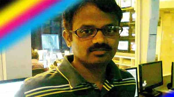 टीव्ही 9 मराठीचे वरिष्ठ सहकारी आणि ग्राफिक्स विभागाचे प्रमुख विनायक कुंदाराम (Vinayak Kundaram) यांचे रात्री उशिरा निधन झाले. ते 46 वर्षांचे होते. 21 मे रोजी त्यांची कोरोना टेस्ट पॉझिटीव आली होती. त्यांच्यावर आधी सहारा हॉस्पिटलमध्ये उपचार केले गेले आणि नंतर सेवन हिल हॉस्पिटलला दाखल करण्यात आले होते.