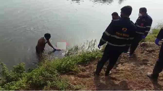 फुरसुंगीत कॅनॉलमध्ये पुरुष मृतावस्थेत सापडला, इतक्यात महिलेचाही मृतदेह वाहत आला, पुण्यात खळबळ