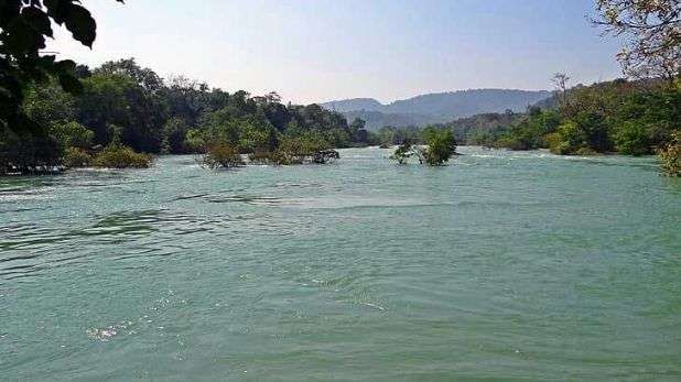 भारतातील 'ही' नदी डोंगरातून उगम पावते, मात्र समुद्राला मिळत नाही, कारण काय?