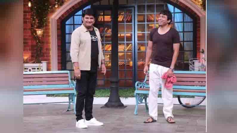‘द कपिल शर्मा शो’मध्ये ‘चंदू चायवाला’ या भुमिकेने घराघरात आपली हक्काची जागा बनवणारा अभिनेता चंदन प्रभाकर (Chandan Prabhakar) हा सध्या पंजाबमध्ये आहे. चंदन कुटुंबावरील आपत्तीमुळे खूप त्रस्त झाला आहे. चंदन प्रभाकरच्या मामाला कोरोनाची लागण झाली होती. ज्यामुळे संपूर्ण कुटुंब हादरून गेले होते.