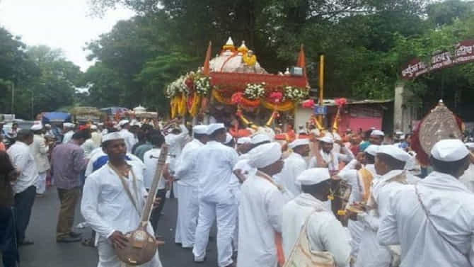 यंदाही पायी वारी नाहीच? मानाच्या दहाही पालखी संस्थानांचा सरकारच्या निर्णयाला अखेर पाठिंबा, पण..........