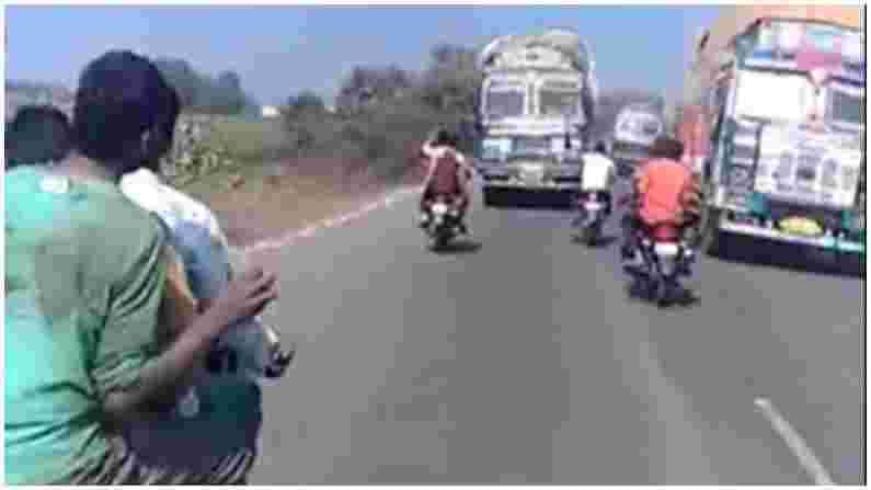 VIDEO | ट्रकचा ब्रेक फेल झाला म्हणून चालकाने 3 किमी केले रिव्हर्स ड्रायव्हिंग; व्हिडीओ तुम्हालाही बसेल आश्चर्याचा धक्का