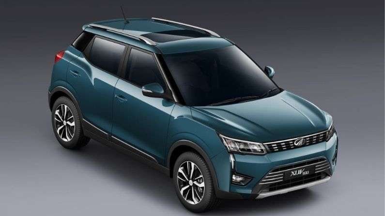 कोरोना काळातही Mahindra च्या 'या' कारची घोडदौड सुरुच, बुकिंग्सचे रेकॉर्ड मोडीत कोरोना काळातही Mahindra च्या 'या' कारची घोडदौड सुरुच, बुकिंग्सचे रेकॉर्ड मोडीत