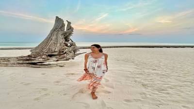 नीले गगन के तले, संजना गणेशनच्या थ्रो बॅक फोटोने फॅन्सना भुरळ