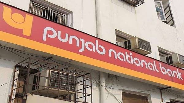 PNB ची धमाकेदार ऑफर; आपल्या इच्छेनुसार डेबिट कार्ड खर्च मर्यादा सेट करा, अशी होणार बचत