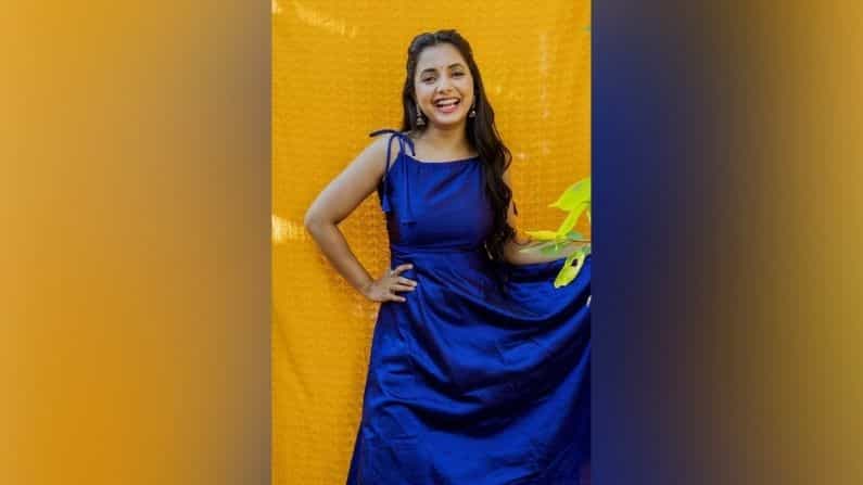 अभिनेत्री सायली संजीव सध्या सोशल मीडियावर मोठ्या प्रमाणात सक्रिय असते. नवनवीन फोटो शेअर करत ती चाहत्यांशी कनेक्ट होते.