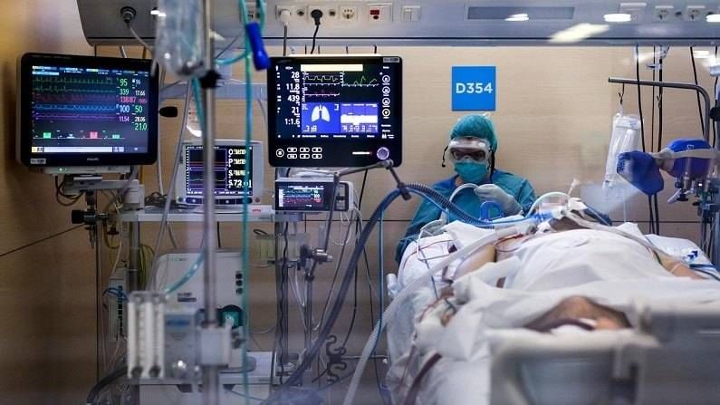 ICU साठी 4 ते 7 हजार, व्हेंटिलेटरसाठी 9 हजारापर्यंत दर, कोरोना उपचारासाठी सरकारकडून दर जाहीर