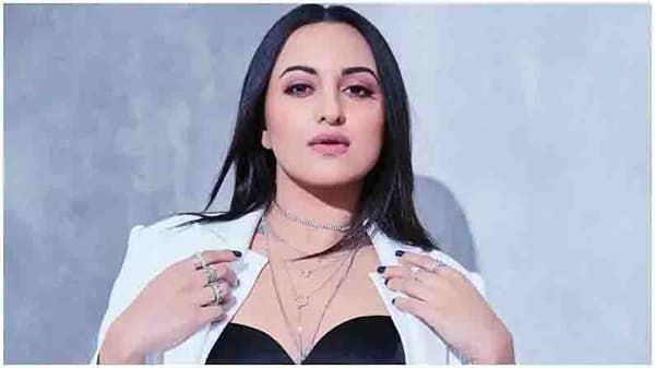 Happy Birthday Sonakshi Sinha | पहिल्या चित्रपटाच्या मानधनातून सोनाक्षीने केले होते ‘हे’ कौतुकास्पद काम, जाणून तुम्हालाही वाटेल अभिमान!