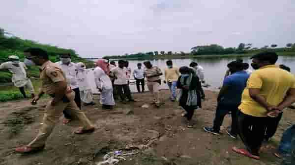 कपडे धुण्यासाठी गेलेल्या मायलेकींसह चौघी बुडाल्या, तिघींचा अंत
