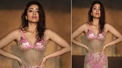 श्रिया सरनने सोशल मीडियावर शेअर केला गुलाबी बिकिनीतील बोल्ड फोटो, ‘कमबॅक’च्या चर्चांना उधाण!