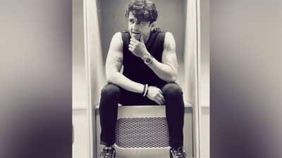 Indian Idol 12 : इंडियन आयडॉलचा वाद मिटवण्यासाठी सोनू निगमचा पुढाकार, व्हिडीओद्वारे केलं हे आवाहन