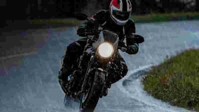 पावसाळ्यात आपल्या बाईकची अशी घ्या काळजी, या 5 महत्वाच्या गोष्टींची करा तयारी