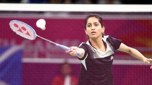 पाकिस्तानची महिला बॅडमिंटनपटू माहूर शहजादने अप्रतिम कामगिरी करत इतिहास रचला आहे. माहूर ऑलम्पिक स्पर्धेत सिलेक्ट झालेली पहिली पाकिस्तानी महिला बॅडमिंटनपटू ठरली आहे. लवकरच पार पडणाऱ्या टोक्यो ऑलम्पिकसाठी माहूरची निवड झाली आहे. (Pakistan Badminton Player Mahoor Shahzad Become First To Qualify For Tokyo olympics)