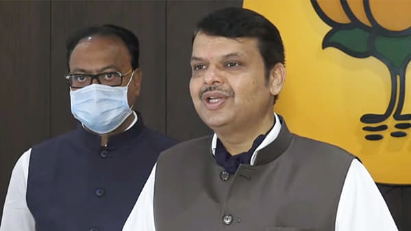 तब्बल साडे चार तास भाजपची खलबतं, पावसाळी अधिवेशनात ठाकरे सरकारला धारेवर धरणार